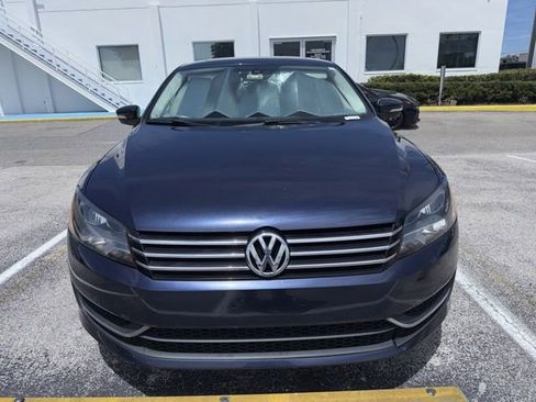 Used 2012 Volkswagen Passat 2.5 SE FWD image 2