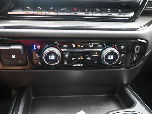 Used 2024 Chevrolet Silverado 1500 ZR2 w/ Technology Package AWD/4WD image 19