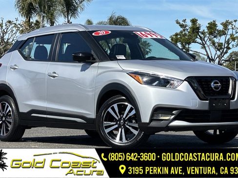 Used 2020 Nissan Kicks SR w/ SR Premium Package image 1