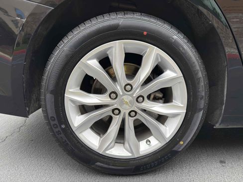 Used 2020 Chevrolet Malibu LT image 13