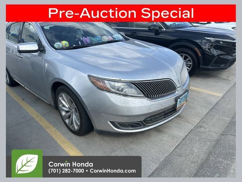 Used 2013 Lincoln MKS FWD image 1
