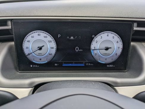 Certified 2022 Hyundai Tucson Limited FWD image 27