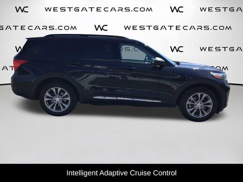 Used 2022 Ford Explorer XLT w/ Equipment Group 202A AWD/4WD image 11