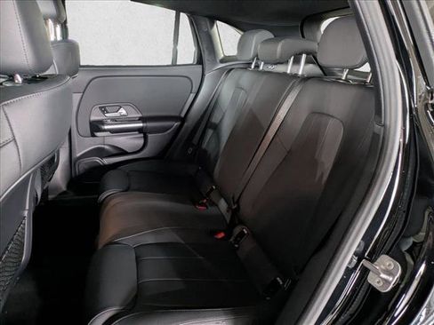 Certified 2025 Mercedes-Benz GLA 250 image 19