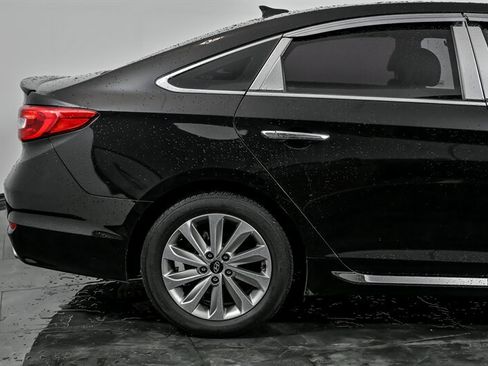 Used 2017 Hyundai Sonata Sport w/ Cargo Package image 11