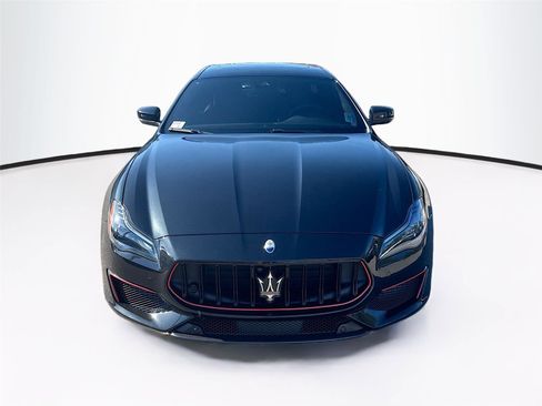 Used 2022 Maserati Quattroporte Trofeo image 3