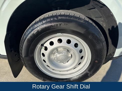 Certified 2024 Ford Maverick XL image 9