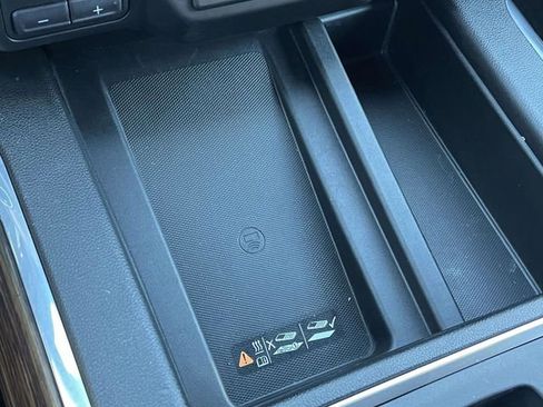 Used 2023 Chevrolet Silverado 2500 High Country image 35