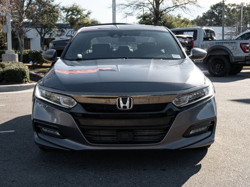 Used 2018 Honda Accord Sport image 3