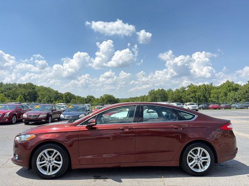 Used 2016 Ford Fusion SE w/ Equipment Group 202A FWD image 1