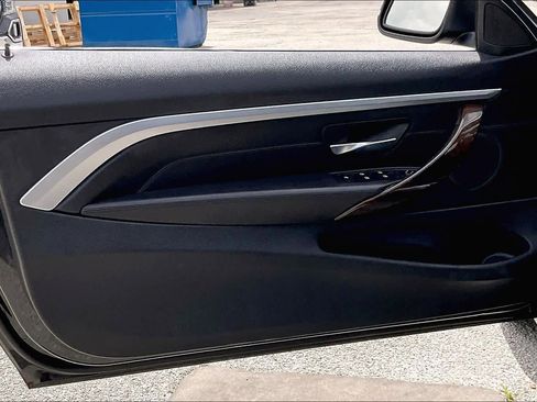 Used 2015 BMW 428i Convertible image 19