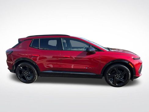 Used 2024 Chevrolet Equinox EV RS FWD image 6