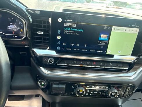 Certified 2022 Chevrolet Silverado 1500 RST w/ Convenience Package II AWD/4WD image 24