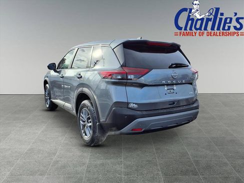 Used 2023 Nissan Rogue S image 5