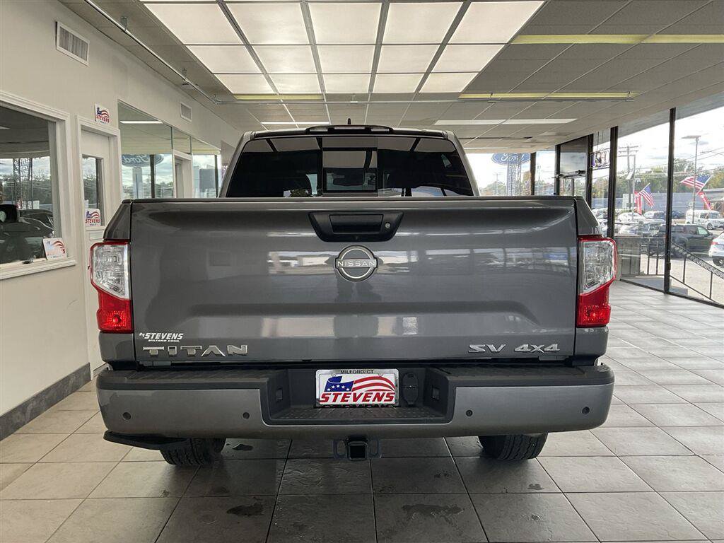 Used 2023 Nissan Titan SV w/ SV Convenience Package AWD/4WD image 6
