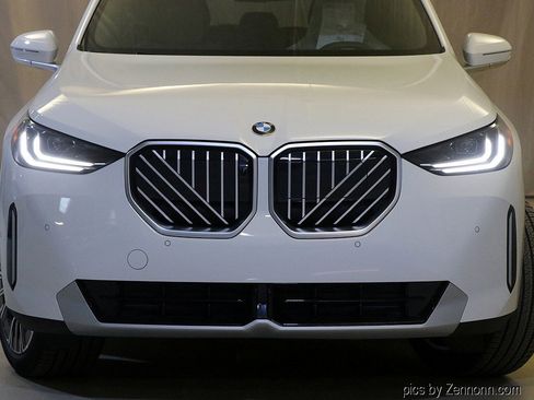 Used 2025 BMW X3 xDrive30i w/ Premium Package image 6