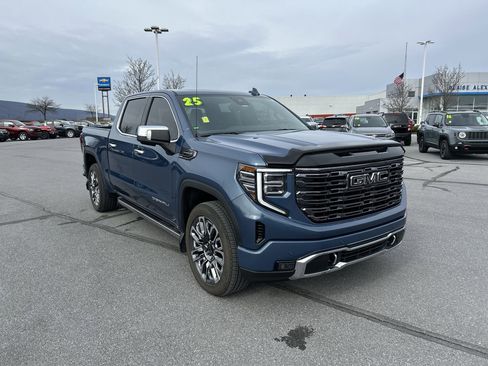 Used 2025 GMC Sierra 1500 Denali Ultimate image 1