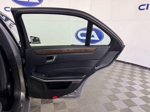 Used 2014 Mercedes-Benz E 350 Luxury image 13