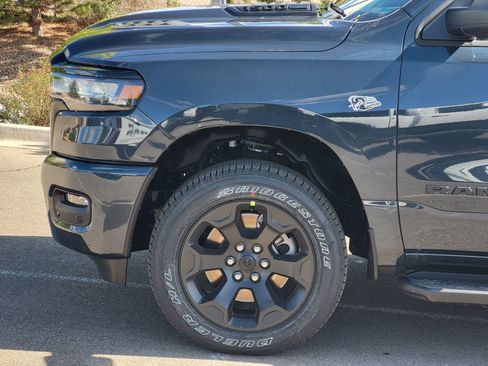 New 2026 RAM 1500 Express AWD/4WD image 6