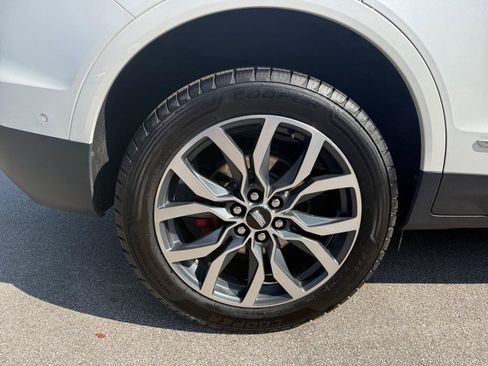 Used 2023 Cadillac XT5 Sportv w/ Platinum Package AWD/4WD image 31