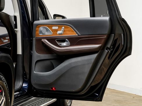 Used 2020 Mercedes-Benz GLS 450 4MATIC w/ Convenience Package image 39