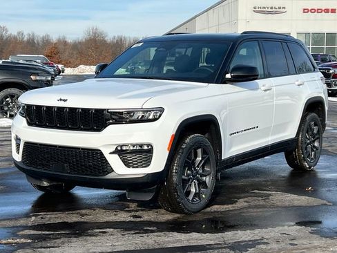 New 2025 Jeep Grand Cherokee Limited w/ Trailer Tow Package image 47