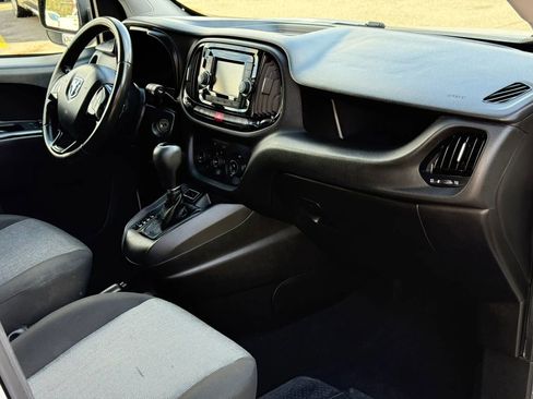 Used 2019 RAM ProMaster City Tradesman SLT image 17