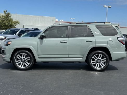 Used 2022 Toyota 4Runner TRD Sport w/ Technology Package RWD image 9