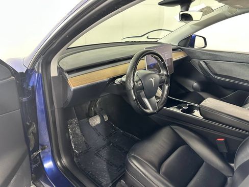 Used 2021 Tesla Model Y Long Range AWD/4WD image 18