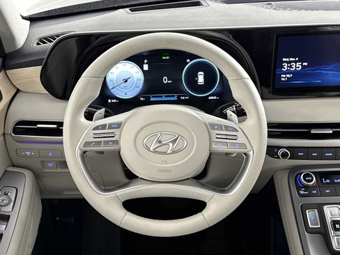 Used 2024 Hyundai Palisade Limited image 14