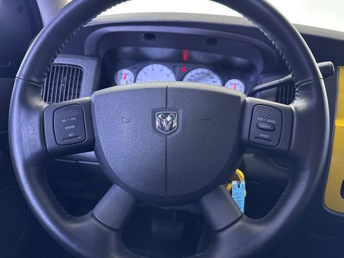 Used 2004 Dodge Ram 1500 Truck SLT w/ Sport Appearance Group image 21