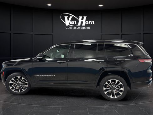 Used 2021 Jeep Grand Cherokee L Overland w/ Advanced Protech Group III AWD/4WD image 4