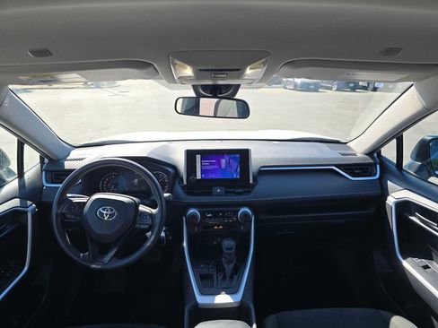 Certified 2025 Toyota RAV4 LE FWD image 18