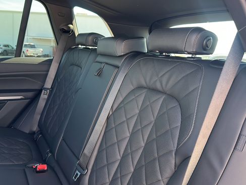 New 2026 BMW X5 xDrive40i w/ Premium Package image 16