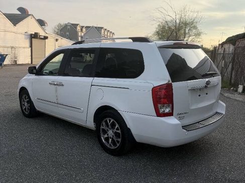 Used 2014 Kia Sedona EX w/ Luxury Package FWD image 5