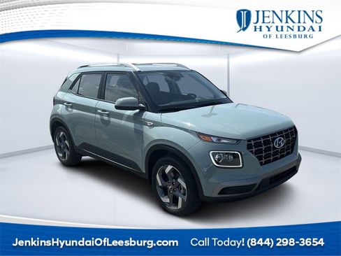 New 2025 Hyundai Venue Limited image 1