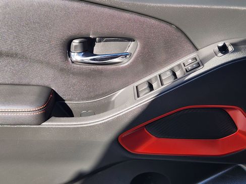 Used 2024 Nissan Frontier PRO-4X w/ Off-Road Protection Package image 26