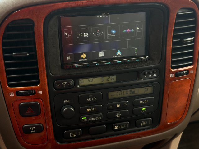 Used 2001 Lexus LX 470 4WD image 21
