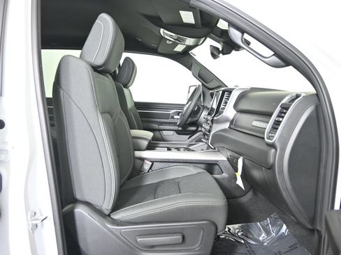 Used 2025 RAM 1500 Big Horn AWD/4WD image 14
