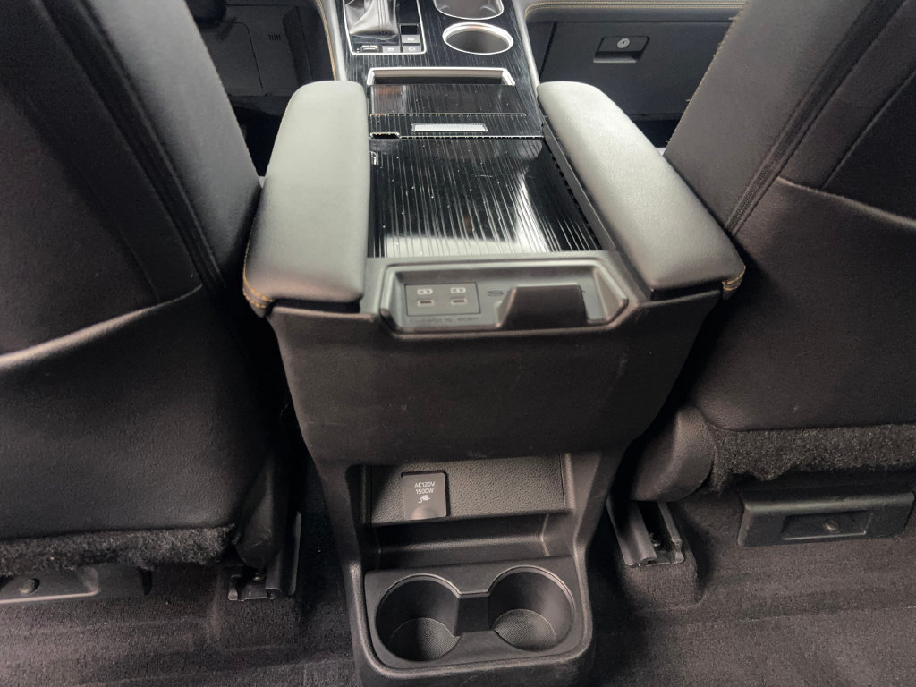 Used 2025 Toyota Sienna XLE Woodland Edition AWD/4WD image 74