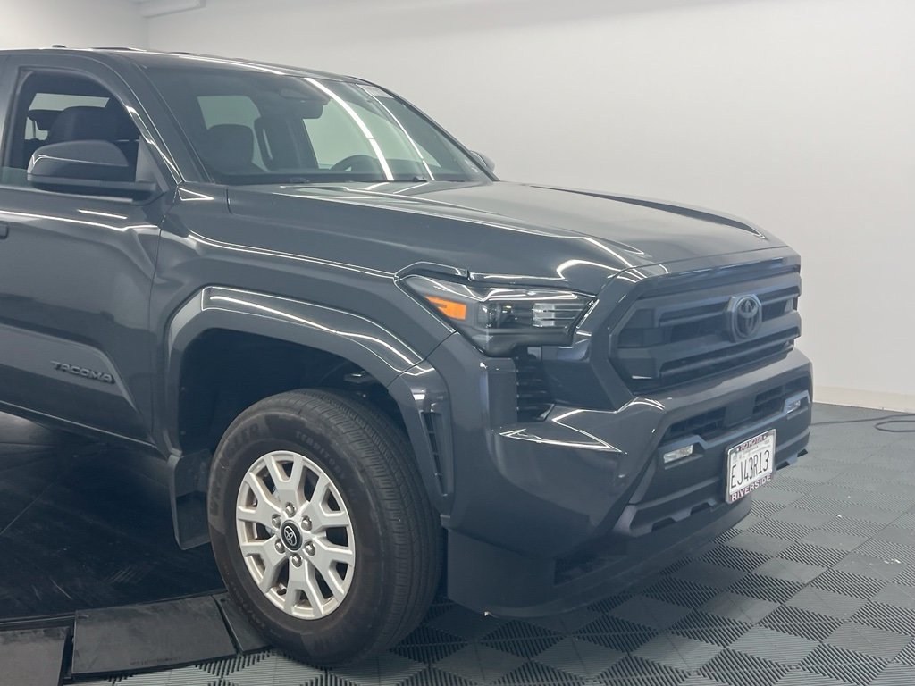 Used 2025 Toyota Tacoma SR5 RWD image 8