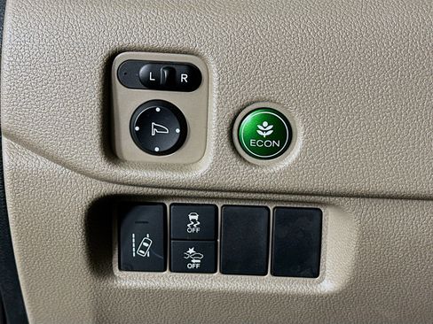 Used 2016 Honda Pilot EX image 16