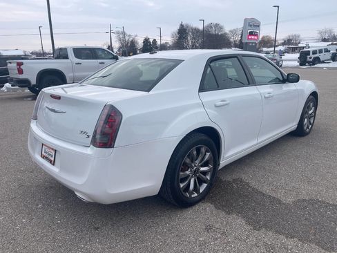 Used 2014 Chrysler 300 S w/ Luxury Group image 5