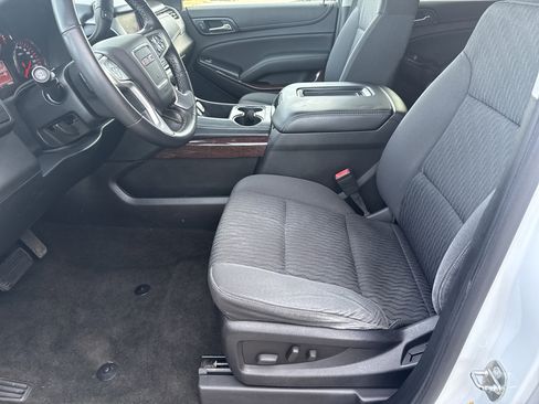 Used 2015 GMC Yukon SLE image 9