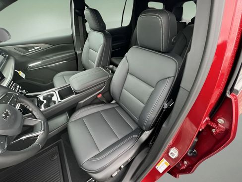 New 2026 Chevrolet Traverse LT w/ Midnight/Sport Edition image 18