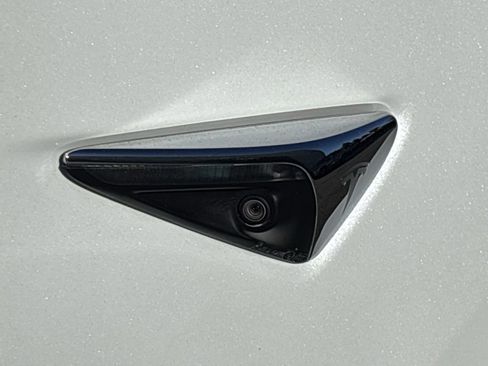Used 2019 Tesla Model 3 Mid Range image 6