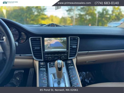 Used 2013 Porsche Panamera 4 Platinum Edition AWD/4WD image 17