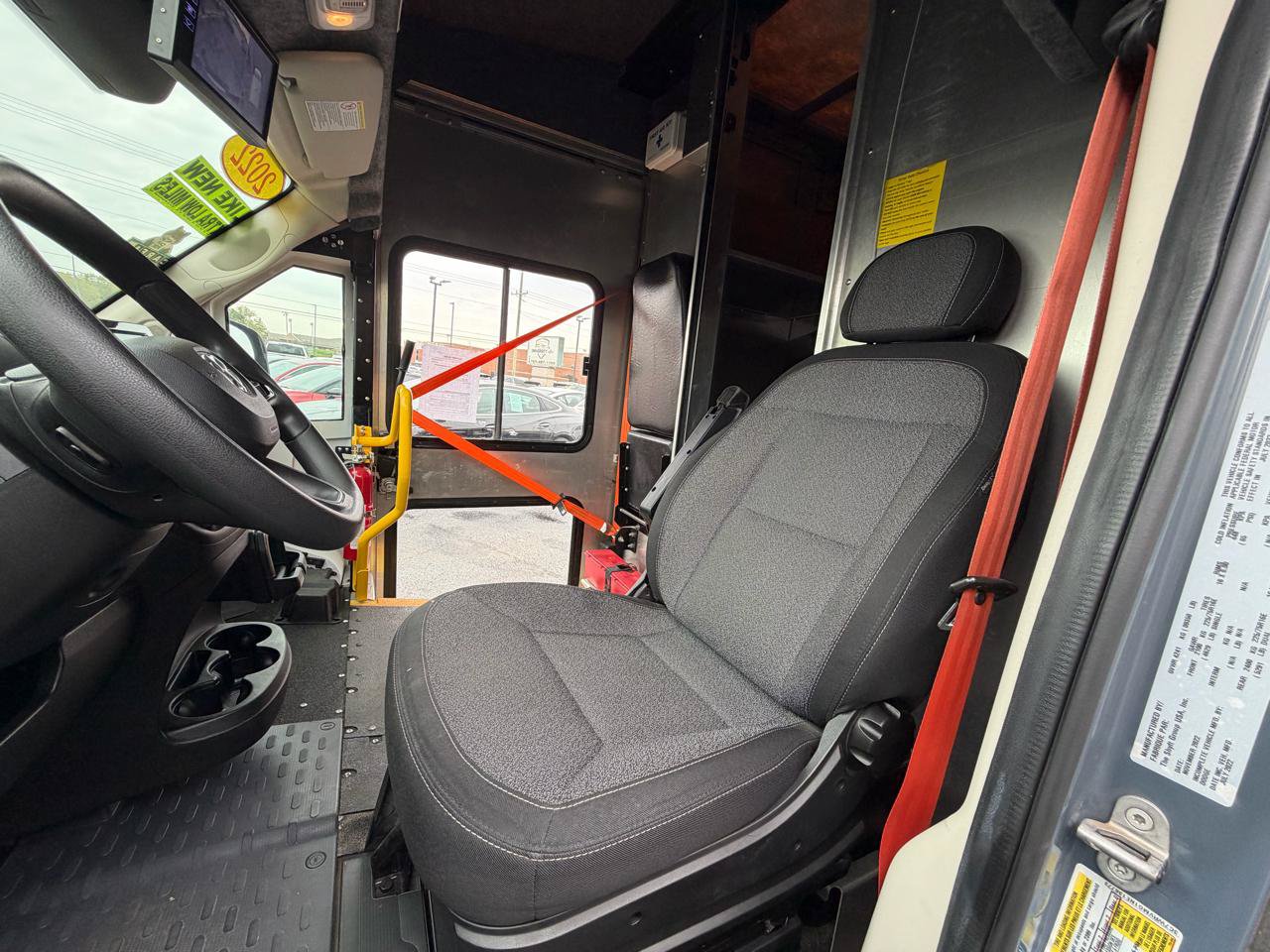 Used 2022 RAM ProMaster 3500 w/ Fleet Safety Group FWD image 10