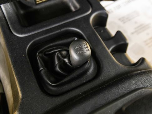 Used 1997 Land Rover Defender 90 image 52