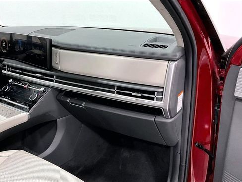 Certified 2025 Hyundai Santa Fe SEL FWD image 19